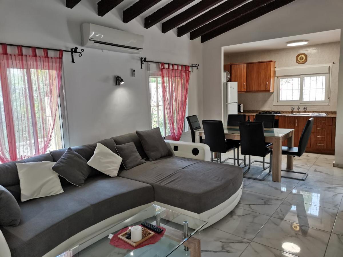 Villa Romeo Калпе Екстериор снимка