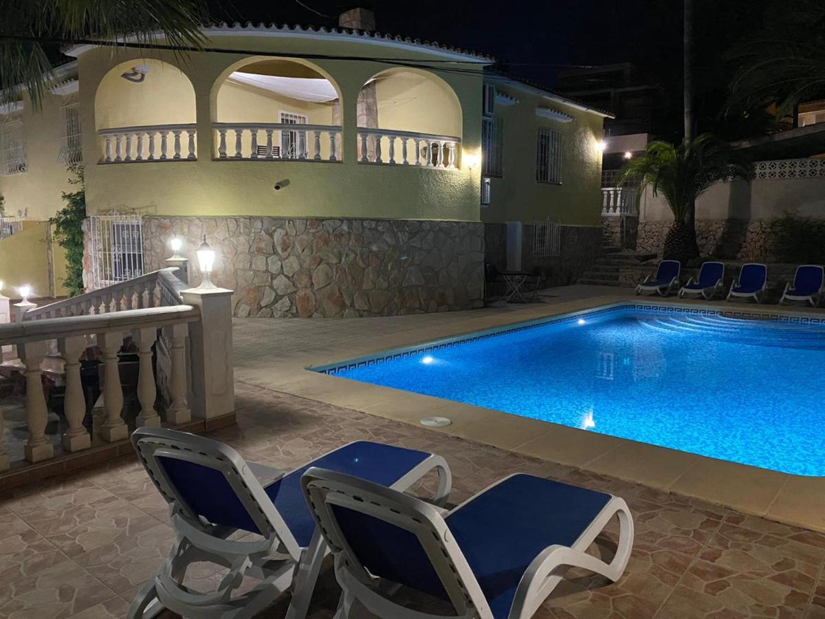 Villa Romeo Калпе Екстериор снимка